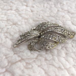 Vintage Fleur de Lis pin 1940s